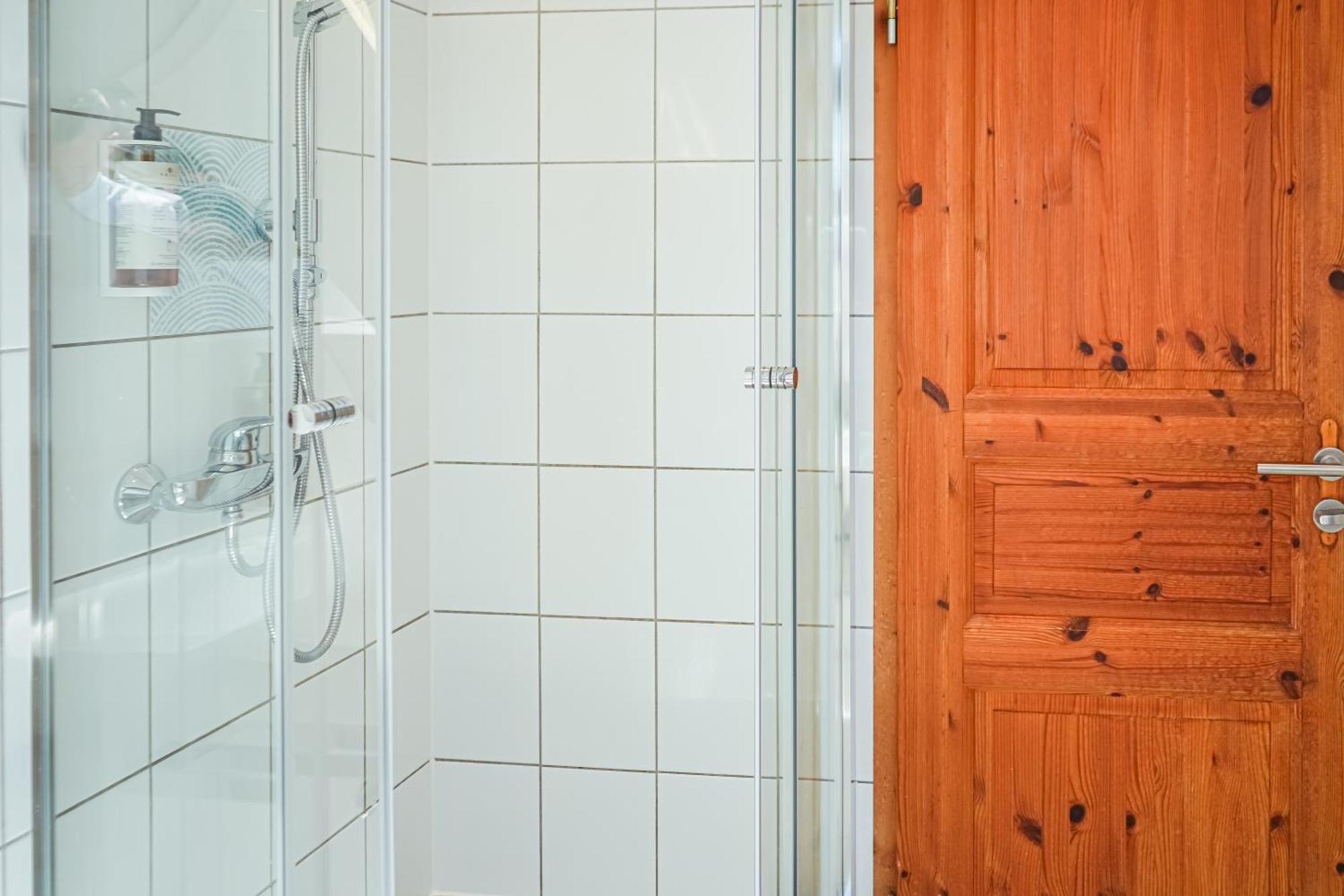 7Seas Boutique Ferienhaus Bostalsee - 2 Apartments Oder Ganzes Haus, Mit Sauna Nohfelden Exterior photo